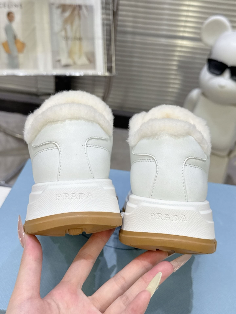 Pra*a sneakers
